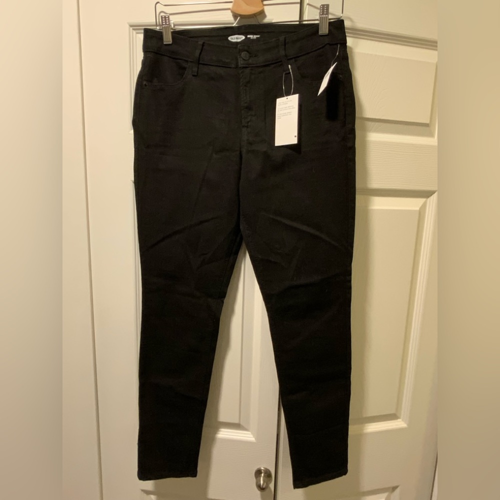 Old Navy Super Skinny Mid-Rise Black Jeans